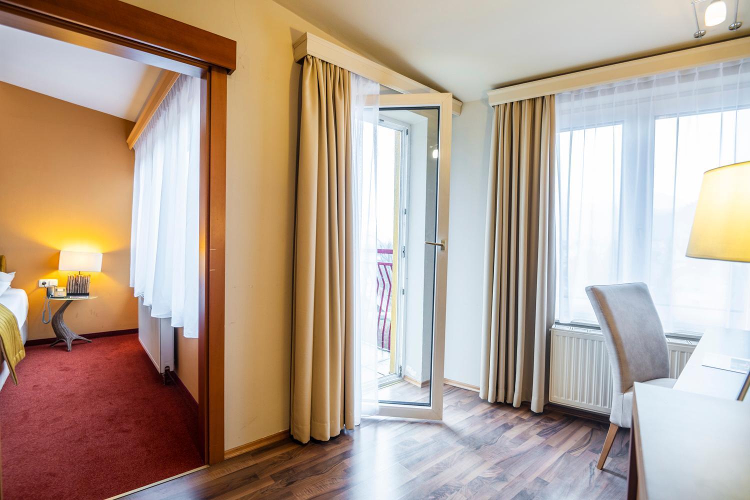 Hotel Landskron บรุคอันเดอร์มัวร์ ภายนอก รูปภาพ